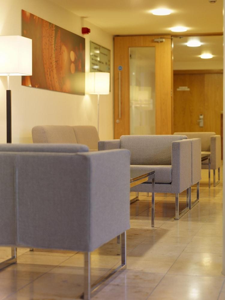 Maldron Hotel Portlaoise Екстер'єр фото