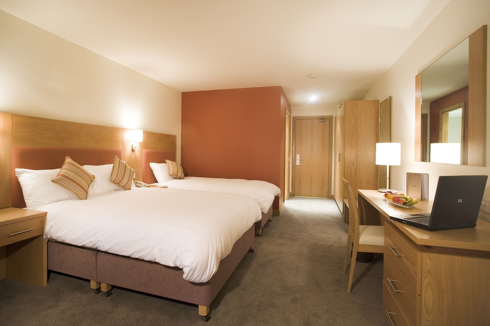 Maldron Hotel Portlaoise Екстер'єр фото