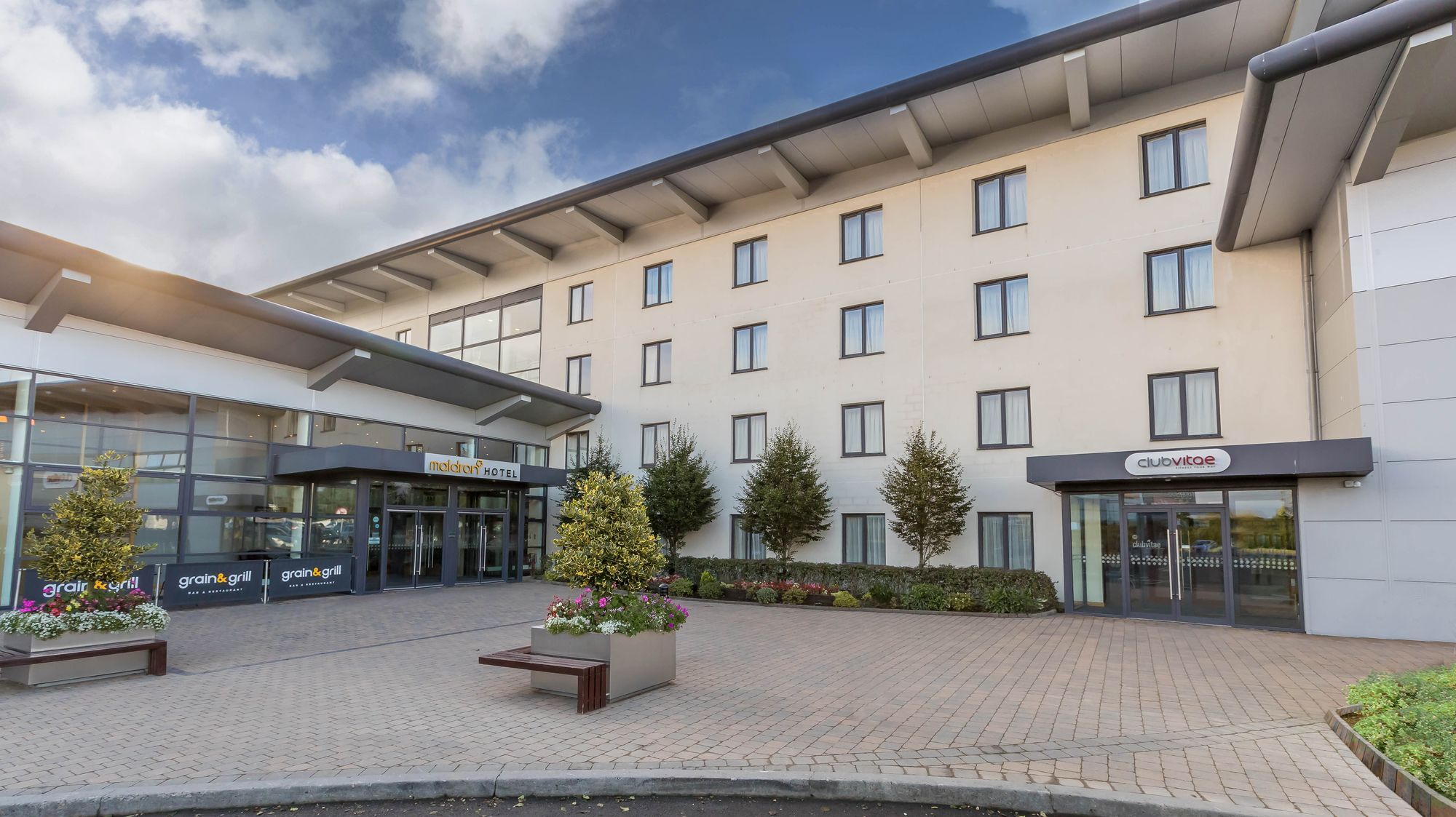 Maldron Hotel Portlaoise Екстер'єр фото